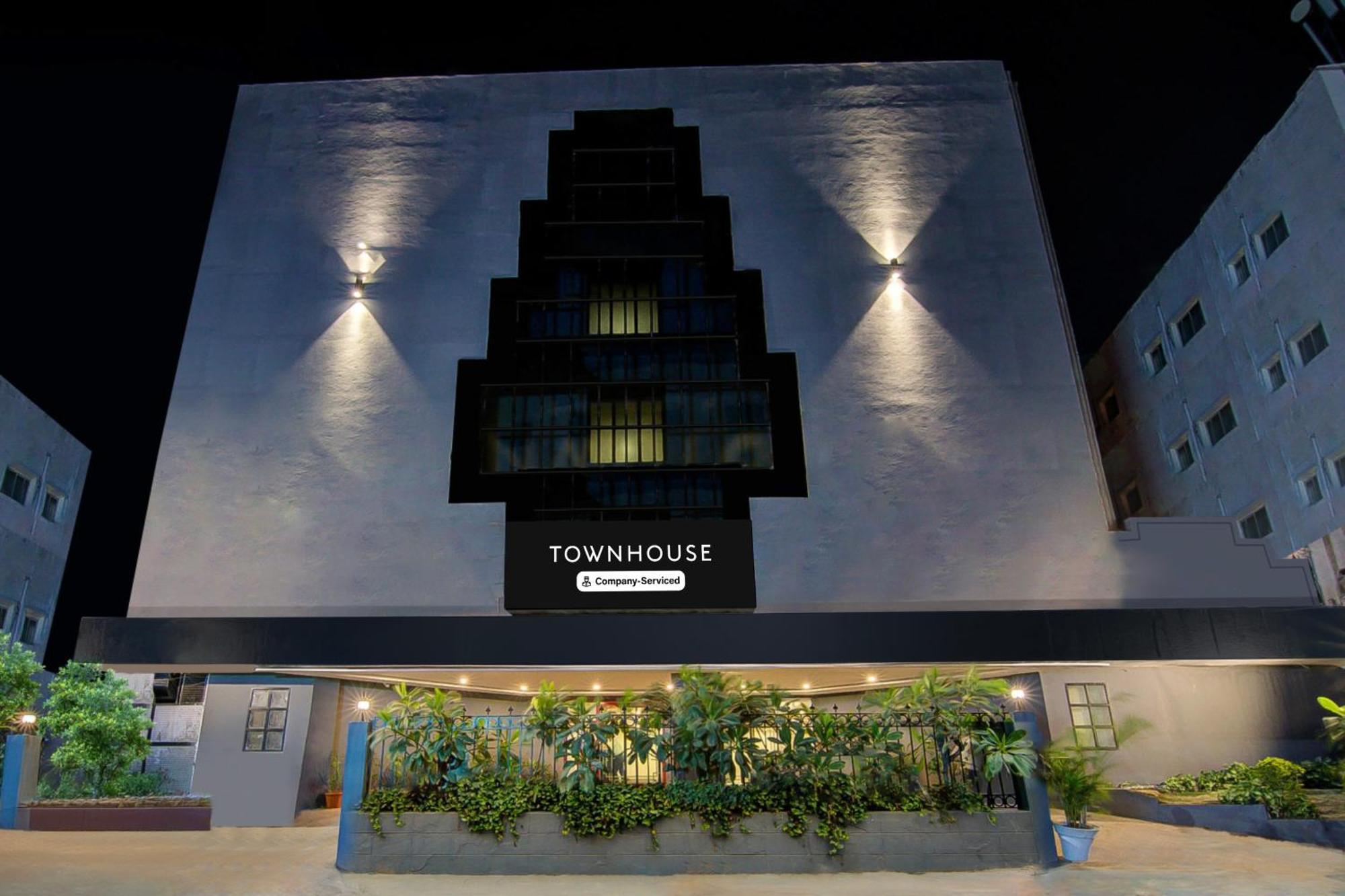 Super Townhouse Lakdikapul Hotel Haiderabad Buitenkant foto